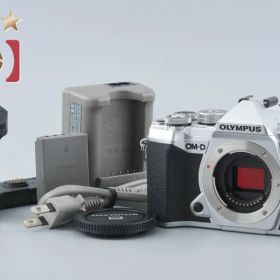 【中古】OLYMPUS オリンパス OM-D E-M5 Mark III シルバー ミラーレス一眼カメラ シャッター回数僅少