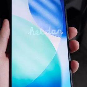 海外版iPhone 16promax256GBシムフリー