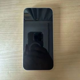 【美品】iPhone 13 スターライト