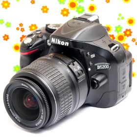 ニコン Nikon D5200☆高画質一眼レフ☆スマホ転送可☆動画撮影可！