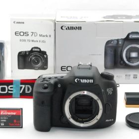 美品 元箱 Canon EOS 7D Mark II デジタル一眼レフ #477