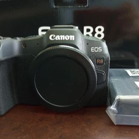 Canon EOS R8 ボディ ミラーレス一眼