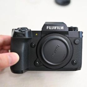 【美品】FUJIFILM X-H2 ボディ