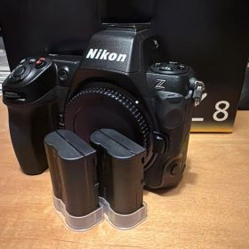 Nikon Z8 ボディ バッテリー×3個