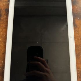 Lenovo Tab5 801LV 白 Android タブレットSIMフリー