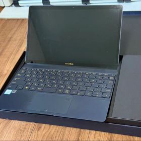 ASUS ZenBook UX390U 本体