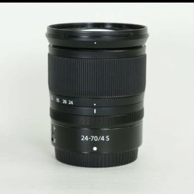 Nikon NIKKOR Z 24-70mm f/4 S レンズ