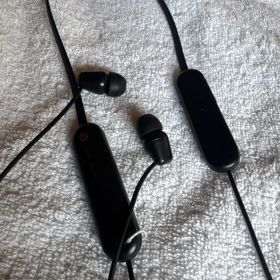 V*A様 SONY WI-C100 ワイヤレスイヤホン ブラック