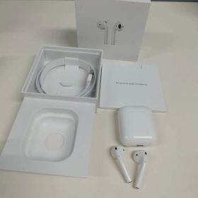 【良品】Apple AirPods 第2世代 ワイヤレスイヤホン A2032/A2031/A1602〈MV7N2J/A〉