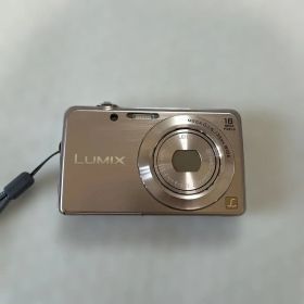 Panasonic LUMIX DMC-FH8 コンパクトデジタルカメラ 本体