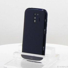 〔中古〕FUJITSU(富士通） らくらくスマートフォン 32GB ネイビー F-42A docomoロック解除SIMフリー〔368-ud〕