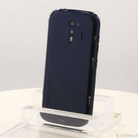 〔中古〕FUJITSU(富士通） らくらくスマートフォン 32GB ネイビー F-42A docomoロック解除SIMフリー〔295-ud〕