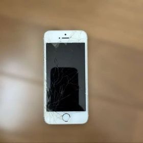 Apple iPhone 5s本体 電源つかない