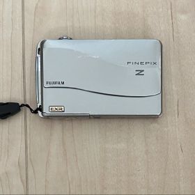 FUJIFILM FINEPIX Z700EXR中古デジタルカメラ (シルバー)