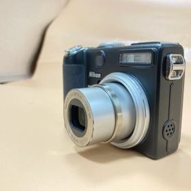 ◆バッテリー付き◆Nikon COOLPIX P5000 デジカメ