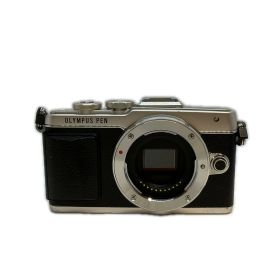 【全品ポイント10倍！要エントリー】【期間限定セール】OLYMPUS デジタル一眼カメラ PEN Lite E-PL7 シルバー【中古】