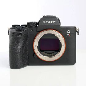 【中古】 (ソニー) SONY ILCE-7RM4 アルフア7R IV Overseas Models【中古カメラ デジタル一眼】 ランク：B