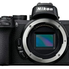 【ポイント10倍】 ニコン デジタル一眼カメラ Z 50 ボディ [タイプ：ミラーレス 画素数：2151万画素(総画素) 2088万画素(有効画素) 撮像素子：APS-C 23.5mm×15.7mm CMOS 重量：395 g] 【P10倍】