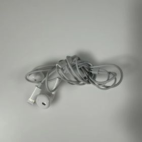 【純正】Apple EarPods Lightning 有線イヤホン