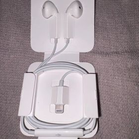 Apple純正の有線イヤホン「EarPods（Lightning端子）」