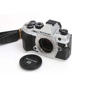 【全額返金保証】極美品｜OMシステム OM SYSTEM OM-5 Mark II ボディ [シルバー] CA01-B6601-2P2B