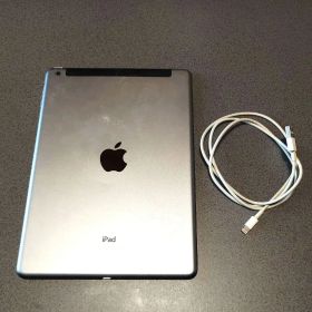 Apple iPad Air本体 ケーブル付き 初期化済み 画面割れ