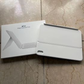 iPad Magic Keyboard Folio ホワイト
