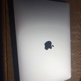 Apple MacBook 2020本体のみ