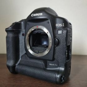 （最終値下げ）Canon EOS-1D Mark II N デジタル一眼レフ