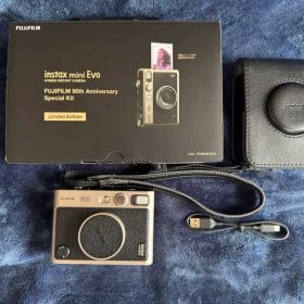 FUJIFILM instax mini Evo 90周年記念モデル