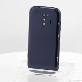 〔中古〕FUJITSU(富士通） らくらくスマートフォン 32GB ネイビー F-42A docomoロック解除SIMフリー〔349-ud〕