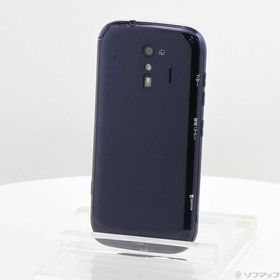 〔中古〕FUJITSU(富士通） らくらくスマートフォン 32GB ネイビー F-42A docomoロック解除SIMフリー〔349-ud〕