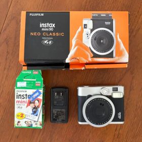 FUJIFILM instax mini 90 NEO CLASSIC チェキ