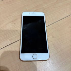 ト*シ様 Apple iPhone ８本体