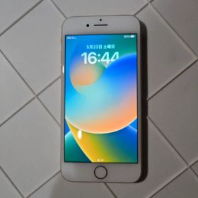 Apple iPhone 8 64GB ゴールド バッテリー100パーセント