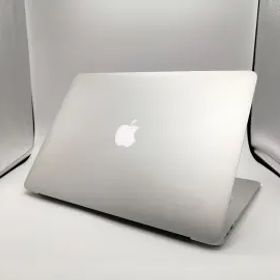 【中古】Apple MacBook Air 13インチ Corei5:1.8GHz 128GB MQD32J/A (Mid 2017)【大阪本店】保証期間１ヶ月【ランクB】