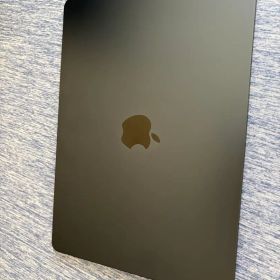 MacBook Air 13インチ M3 2024 8GB SSD 256GB