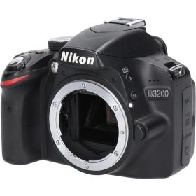 Ｄ３２００