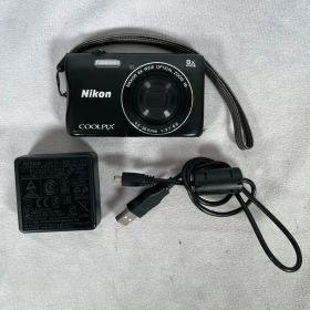 【管2607-286】動作確認済☆ Nikon ニコン COOLPIX S3700 ブラック コンパクトデジタルカメラ 付属品あり 現状渡し