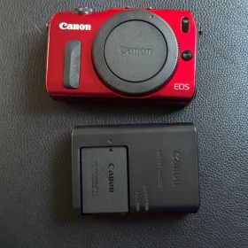 【美品】Canon EOS M ボディ レッド