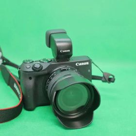 Canon EOS M3 ＥＶＦとレンズキット 本体