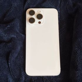 【ジャンク】iPhone 15 pro 512GB 外装美品おまけ付き容量87%