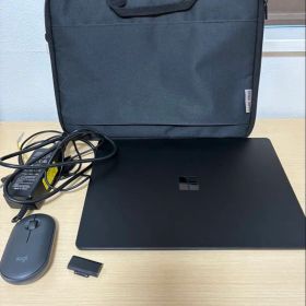 【美品 おまけ付き】Surface Laptop2