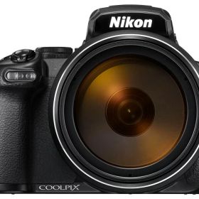 【ポイント10倍】 ニコン デジタルカメラ COOLPIX P1100 [画素数：1679万画素(総画素) 1605万画素(有効画素) 光学ズーム：125 倍 撮影枚数：260 枚] 【P10倍】