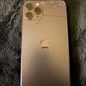 Apple iPhone 11 Pro 本体