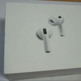Apple AirPods Pro 3 本体