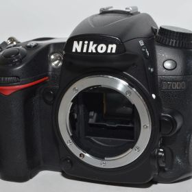 260795★極上★Nikon デジタル一眼レフカメラ D7000 ボディー D7000