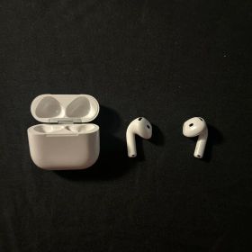 Apple AirPods4 本体 ワイヤレスイヤフォン