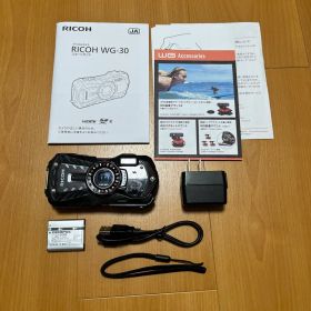 リコー RICOH WG-30 ブラックエボニー 防水カメラ 本体と付属品付き