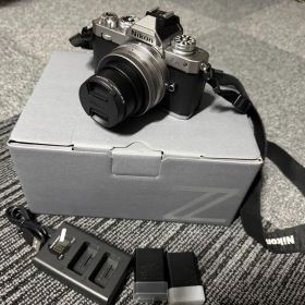 Nikon Z fc 16-50 VR レンズキットシルバー 電池追加２つ